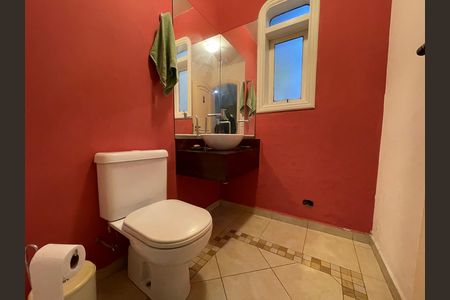 Casa à venda com 650m², 5 quartos e 6 vagas Casa à venda com 650m², 5 quartos e 6 vagasBanheiro 6