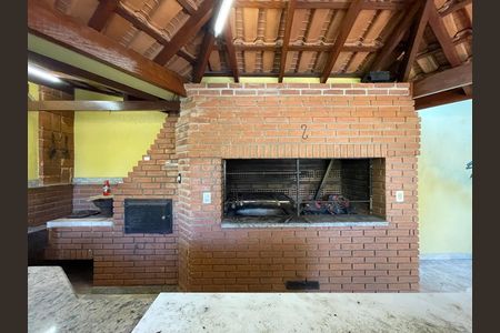 Casa à venda com 650m², 5 quartos e 6 vagas Casa à venda com 650m², 5 quartos e 6 vagasChurrasqueira