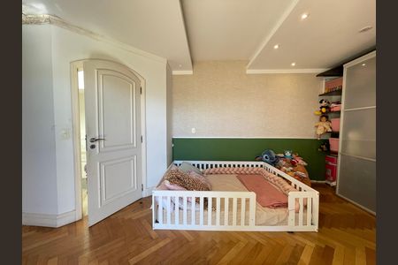 Casa à venda com 650m², 5 quartos e 6 vagas Casa à venda com 650m², 5 quartos e 6 vagasQuarto 5