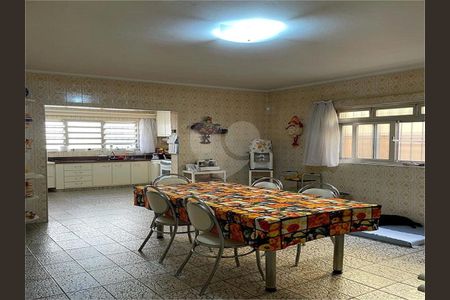 Casa à venda com 3 quartos, 205m² em Vila Moinho Velho, São Paulo