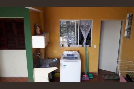Casa à venda com 2 quartos, 216m² em Jardim Selma, São Paulo