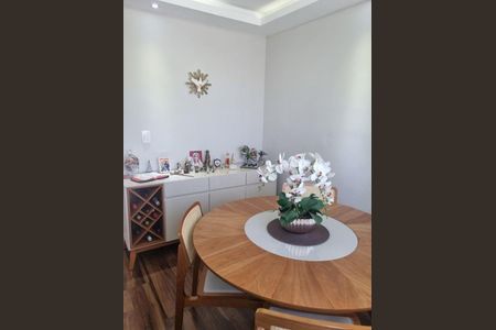 Casa à venda com 160m², 3 quartos e 1 vaga