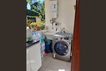 Casa à venda com 160m², 3 quartos e 1 vaga
