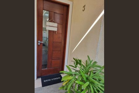 Casa à venda com 160m², 3 quartos e 1 vaga