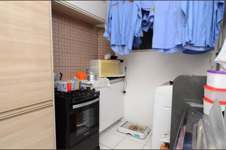 Apartamento à venda com 44m², 2 quartos e 1 vagaCozinha e Área de Serviço