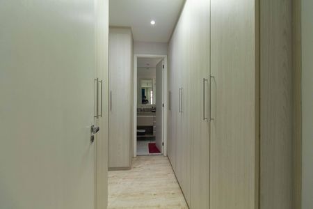 Apartamento à venda com 129m², 4 quartos e 2 vagasSuíte 1