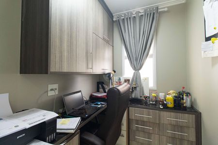 Apartamento à venda com 129m², 4 quartos e 2 vagasEscritório