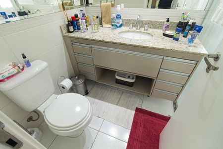 Apartamento à venda com 129m², 4 quartos e 2 vagasBanheiro da Suíte 1