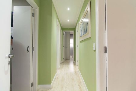 Apartamento à venda com 129m², 4 quartos e 2 vagasCorredor