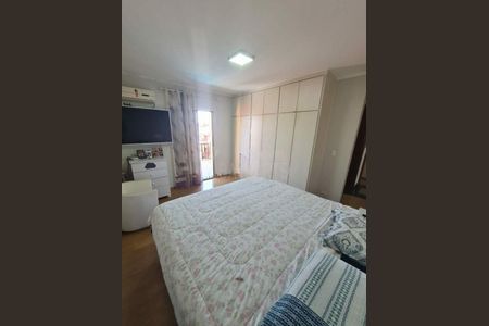Casa à venda com 348m², 4 quartos e 4 vagas