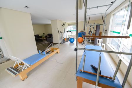 Apartamento para alugar com 147m², 3 quartos e 2 vagas Apartamento para alugar com 147m², 3 quartos e 2 vagasÁrea comum - Academia