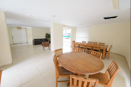 Apartamento para alugar com 147m², 3 quartos e 2 vagas Apartamento para alugar com 147m², 3 quartos e 2 vagasÁrea comum - Salão de festas