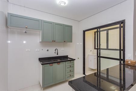 Cozinha de apartamento para alugar com 1 quarto, 45m² em Vila Gumercindo, São Paulo