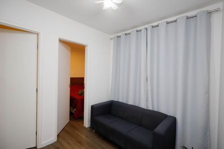Sala  de apartamento para alugar com 2 quartos, 32m² em Parque Vitoria, São Paulo