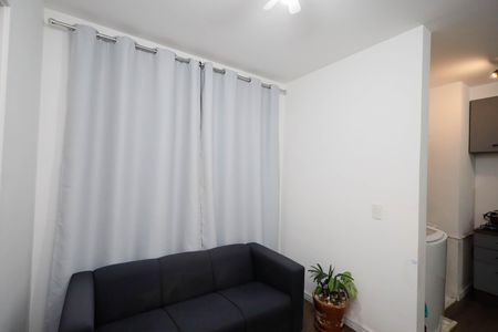 Sala  de apartamento para alugar com 2 quartos, 32m² em Parque Vitoria, São Paulo
