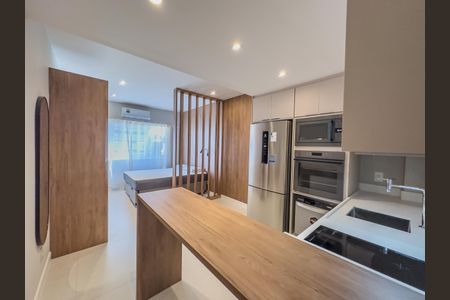 Studio à venda com 32m², 1 quarto e sem vaga