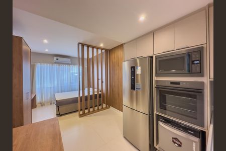 Kitnet/Studio para alugar com 1 quarto, 32m² em Centro, Rio de Janeiro