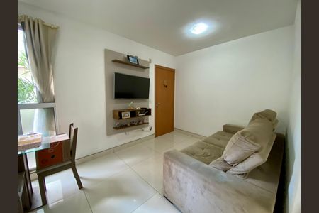 Sala de apartamento para alugar com 2 quartos, 42m² em Pedreira, Betim
