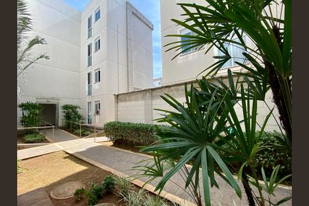 Vista da Sala de apartamento para alugar com 2 quartos, 42m² em Pedreira, Betim