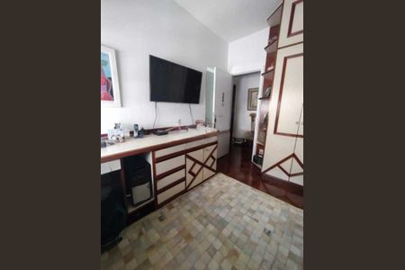 Apartamento à venda com 121m², 3 quartos e 1 vaga