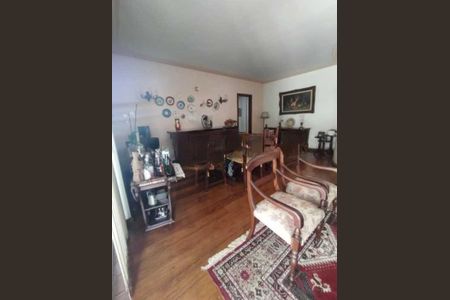 Apartamento à venda com 121m², 3 quartos e 1 vaga