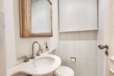 Apartamento para alugar com 250m², 3 quartos e 1 vaga Apartamento para alugar com 250m², 3 quartos e 1 vagaLavabo
