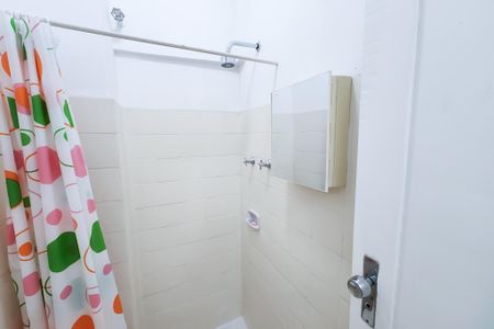 Apartamento para alugar com 250m², 3 quartos e 1 vaga Apartamento para alugar com 250m², 3 quartos e 1 vagaBanheiro de Serviço