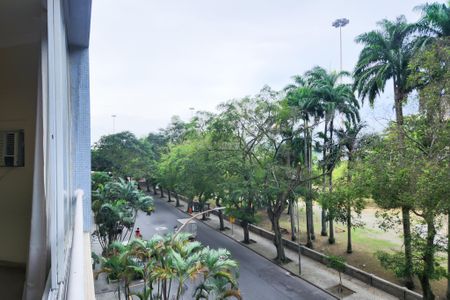 Apartamento para alugar com 250m², 3 quartos e 1 vaga Apartamento para alugar com 250m², 3 quartos e 1 vagaVista