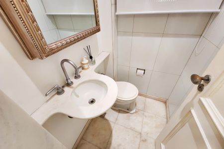 Apartamento para alugar com 250m², 3 quartos e 1 vaga Apartamento para alugar com 250m², 3 quartos e 1 vagaLavabo