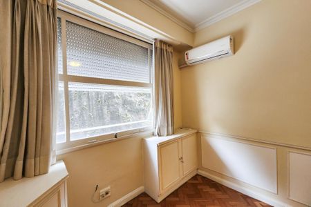 Apartamento para alugar com 250m², 3 quartos e 1 vaga Apartamento para alugar com 250m², 3 quartos e 1 vagaQuarto 1