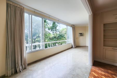 Apartamento para alugar com 250m², 3 quartos e 1 vaga Apartamento para alugar com 250m², 3 quartos e 1 vagaSala