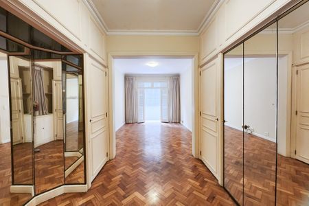 Apartamento para alugar com 250m², 3 quartos e 1 vaga Apartamento para alugar com 250m², 3 quartos e 1 vagaQuarto 3