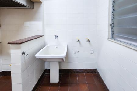 Apartamento para alugar com 250m², 3 quartos e 1 vaga Apartamento para alugar com 250m², 3 quartos e 1 vagaÁrea de Serviço