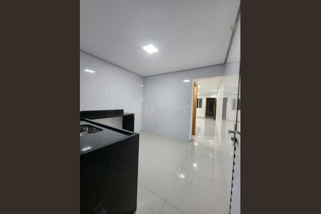 Casa à venda com 117m², 3 quartos e 2 vagas