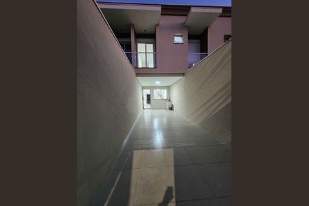 Casa à venda com 117m², 3 quartos e 2 vagas