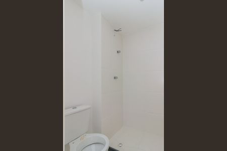 Banheiro de apartamento para alugar com 1 quarto, 16m² em Vila Pereira Barreto, São Paulo