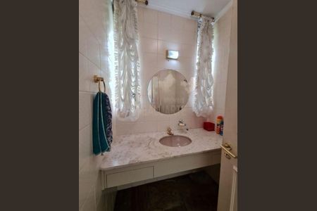 Casa à venda com 485m², 5 quartos e 5 vagas