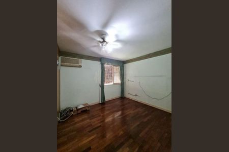 Casa à venda com 485m², 5 quartos e 5 vagas