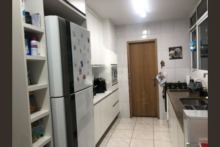 Casa à venda com 3 quartos, 152m² em Jardim Prudência, São Paulo