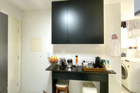 Apartamento à venda com 98m², 3 quartos e 2 vagas Apartamento à venda com 98m², 3 quartos e 2 vagasCozinha