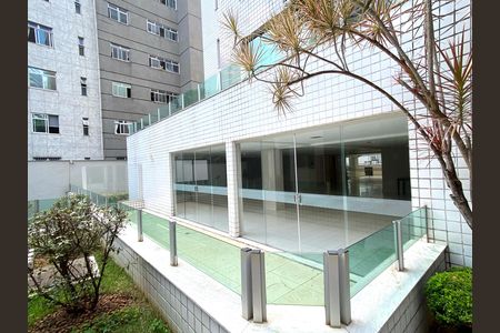 Apartamento à venda com 98m², 3 quartos e 2 vagas Apartamento à venda com 98m², 3 quartos e 2 vagasÁrea comum