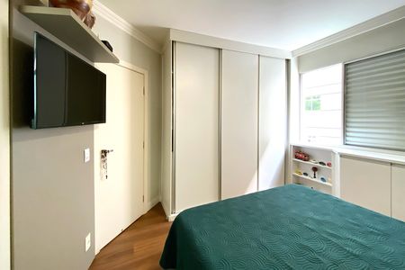 Apartamento à venda com 98m², 3 quartos e 2 vagas Apartamento à venda com 98m², 3 quartos e 2 vagasSuite