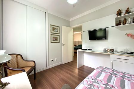 Apartamento à venda com 98m², 3 quartos e 2 vagas Apartamento à venda com 98m², 3 quartos e 2 vagasQuarto 3