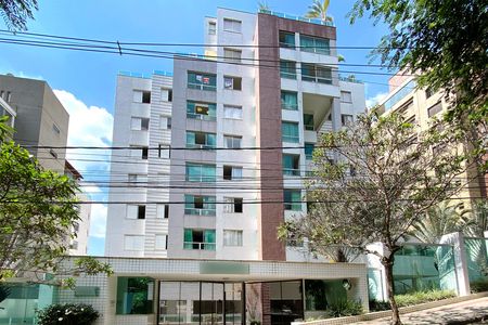 Apartamento à venda com 98m², 3 quartos e 2 vagas Apartamento à venda com 98m², 3 quartos e 2 vagasFachada