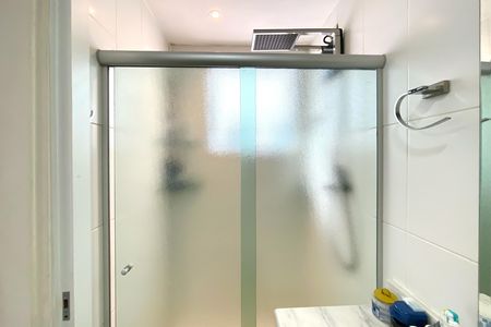 Apartamento à venda com 98m², 3 quartos e 2 vagas Apartamento à venda com 98m², 3 quartos e 2 vagasBanheiro da Suíte