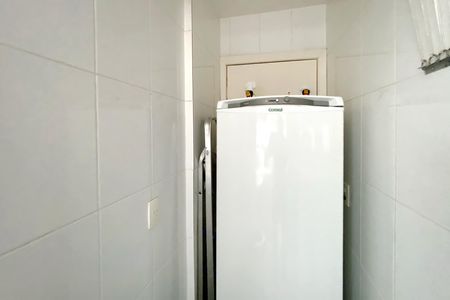 Apartamento à venda com 98m², 3 quartos e 2 vagas Apartamento à venda com 98m², 3 quartos e 2 vagasÁrea de Serviço