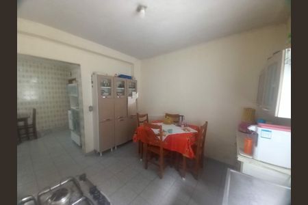 Casa à venda com 180m², 4 quartos e 2 vagas