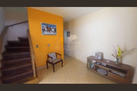 Casa à venda com 180m², 4 quartos e 2 vagas