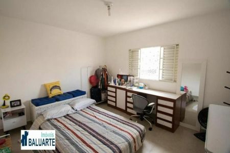 Casa à venda com 3 quartos, 110m² em Jardim Santa Cruz (Campo Grande), São Paulo