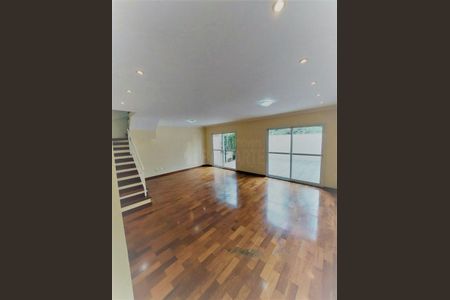 Casa à venda com 4 quartos, 132m² em Vila Sofia, São Paulo